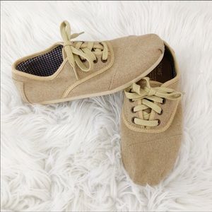 Toms cordones
